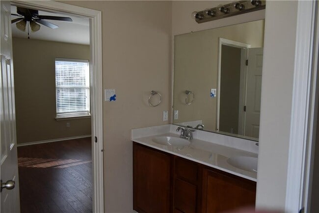 Building Photo - 14409 Rountree Ranch Ln