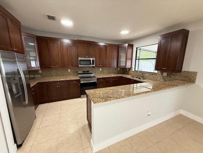 Building Photo - 13631 SW 272nd Terrace