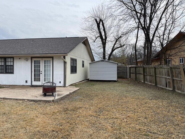 Building Photo - 3422 Danville Dr