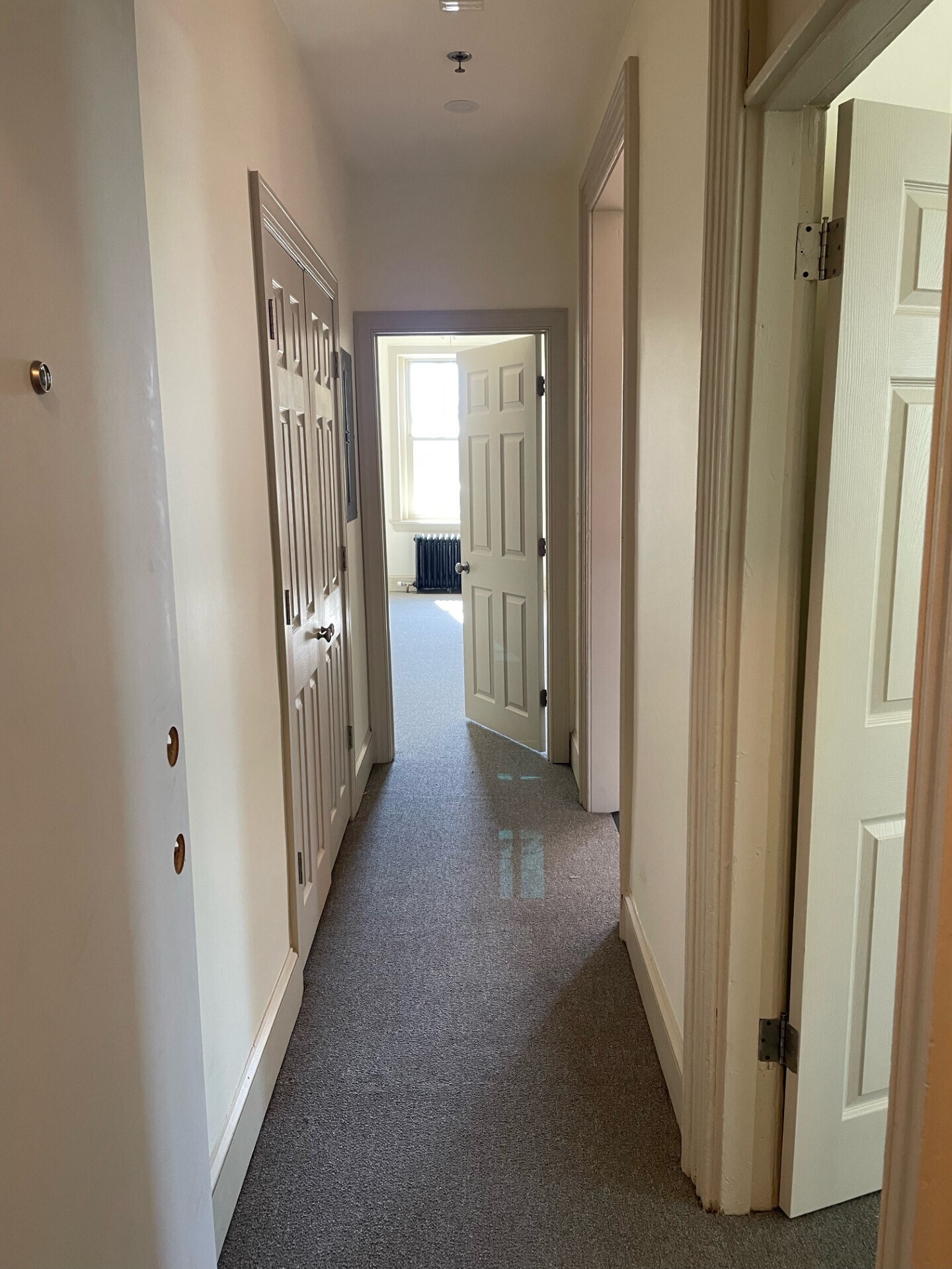 entry hallway - 3549 Sunnyside Ave