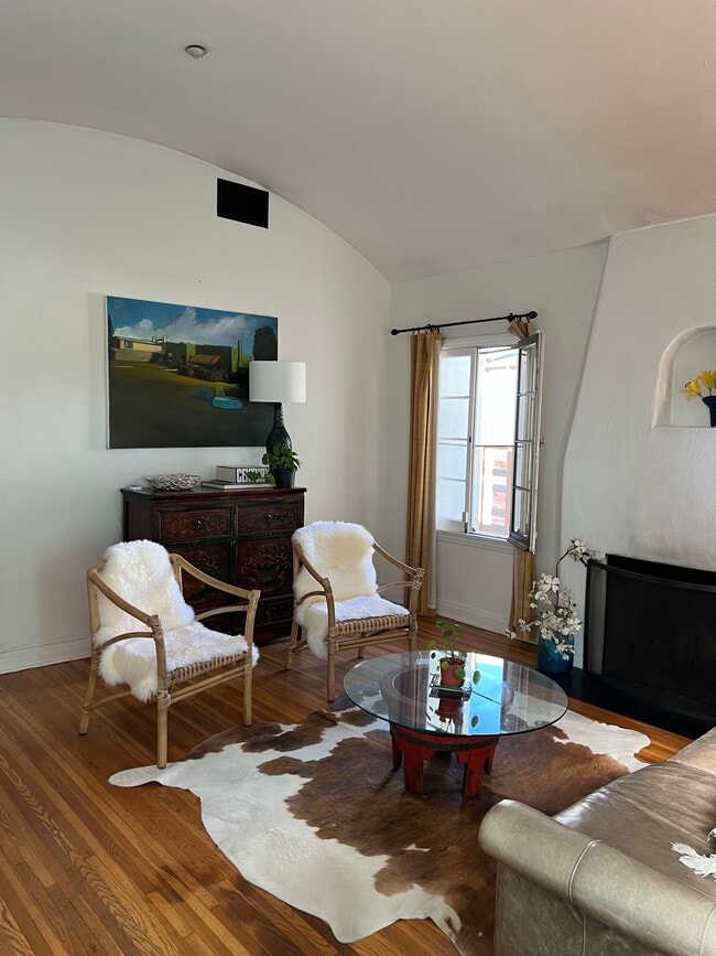 Building Photo - 9639 Farragut Dr