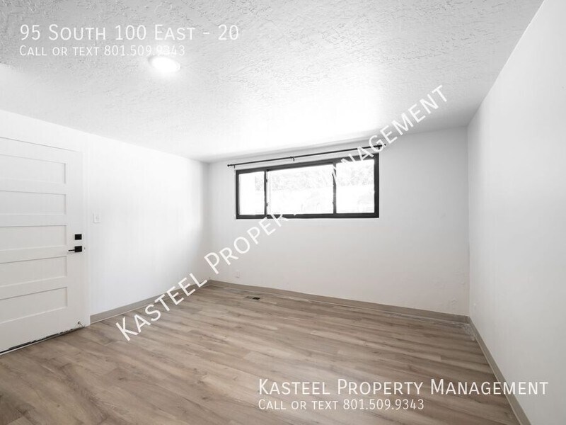 Building Photo - 95 S 100 E