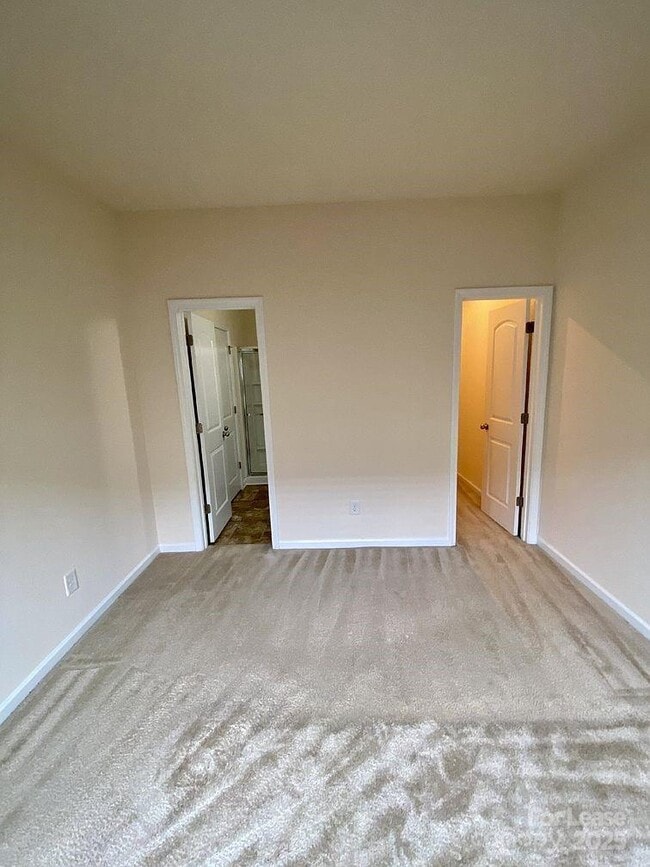 Building Photo - 4704 Pepperstone Ln