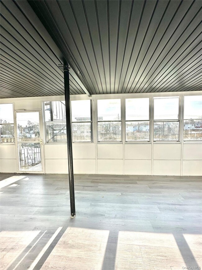 Building Photo - 254-16 Craft Ave