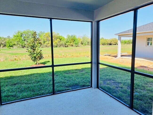 Building Photo - 1120 Papaya Cir.