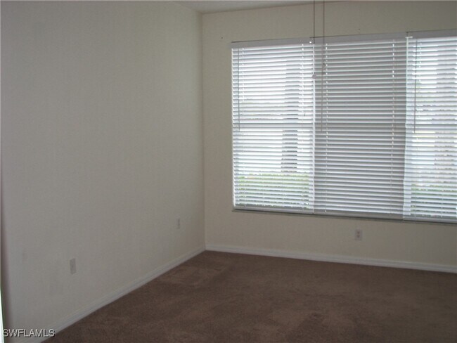 Building Photo - 9648 Hemingway Ln