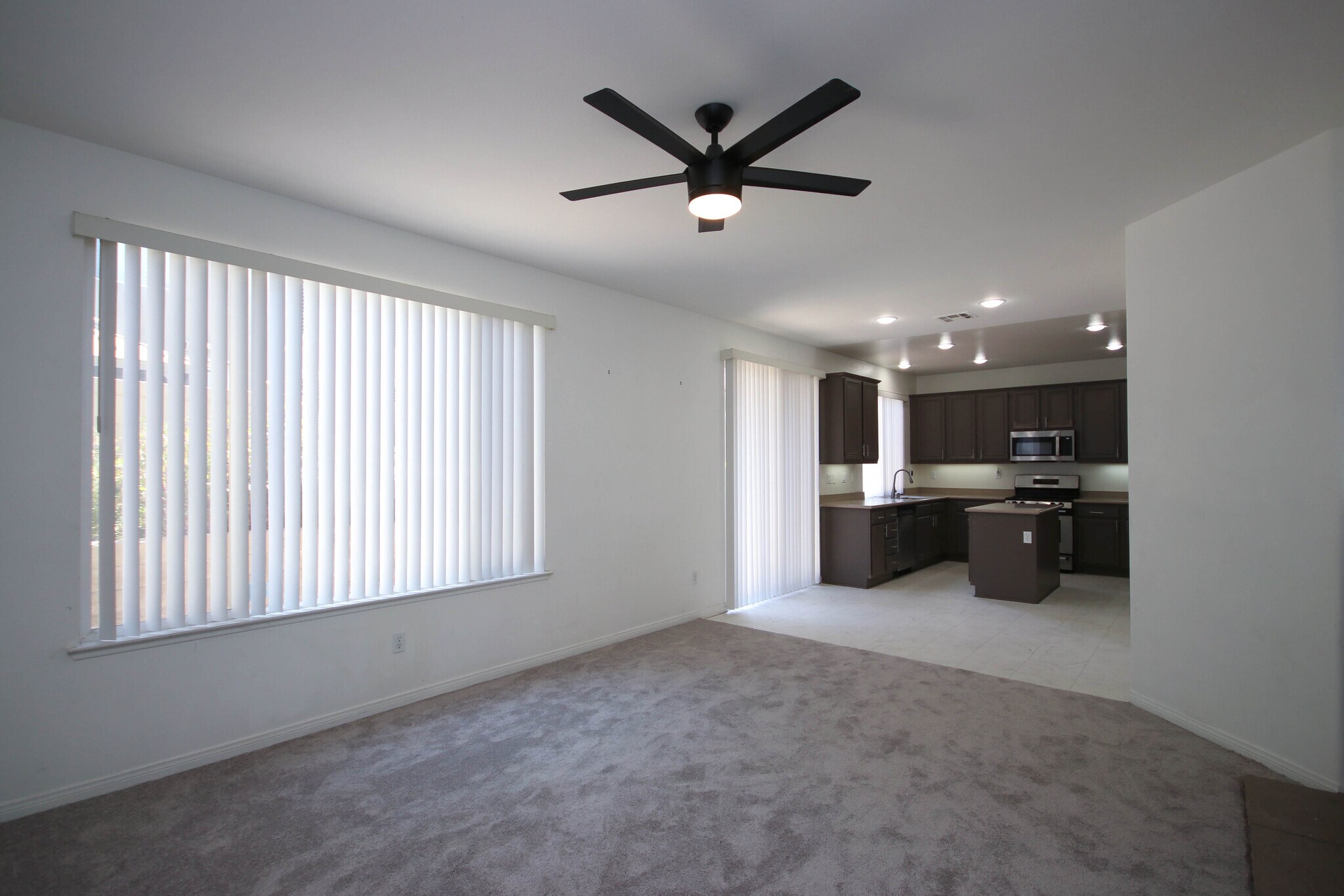 Building Photo - 2911 Spruce Ct