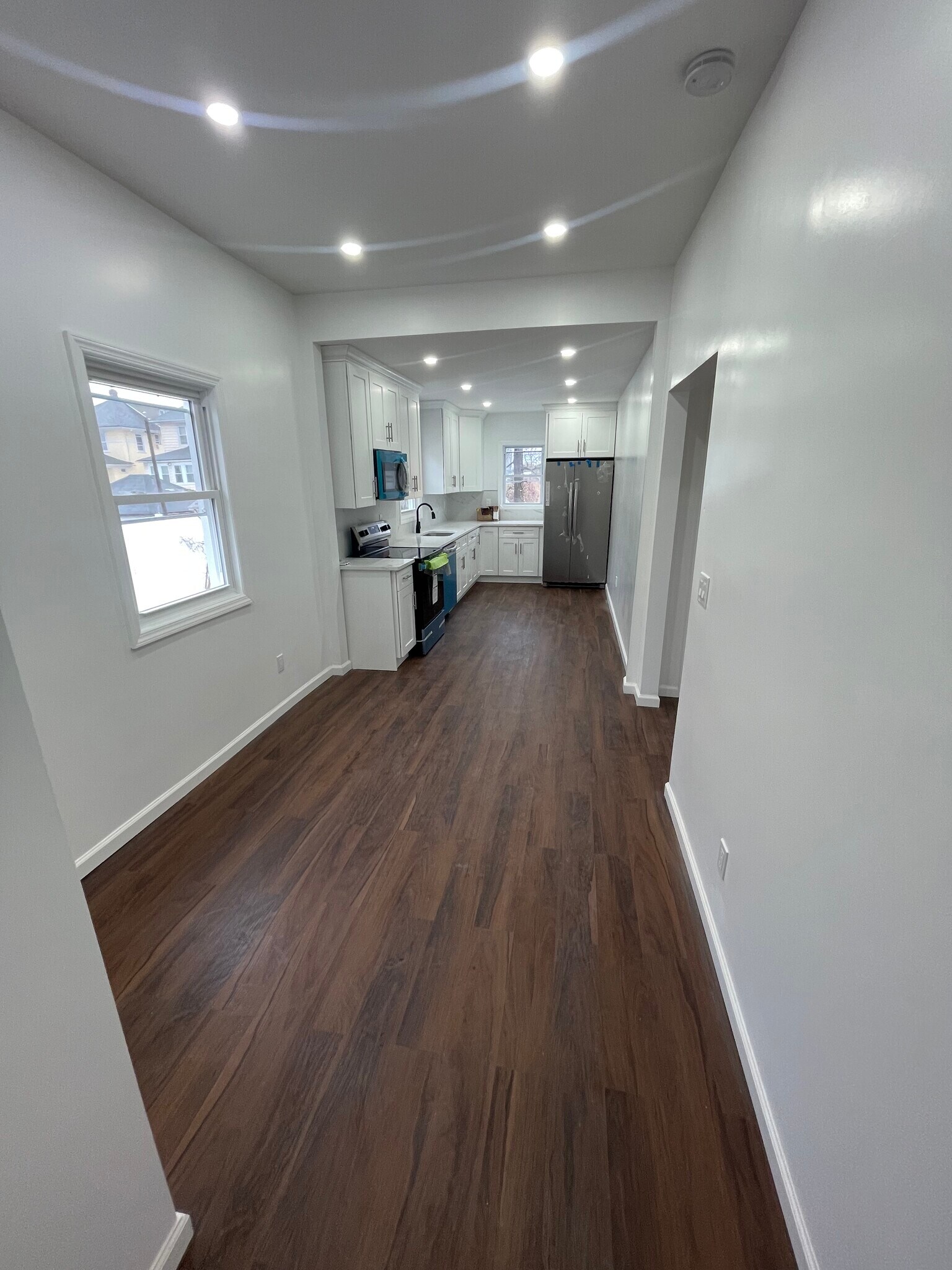 Building Photo - 452 S 1st Ave