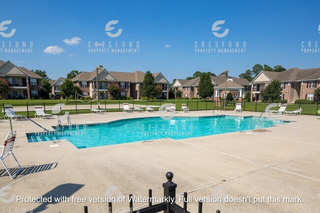 Building Photo - GATED COMMUNITY - Freshly Painted 2 Bed 2 Bath Condo AVAILABLE NOW