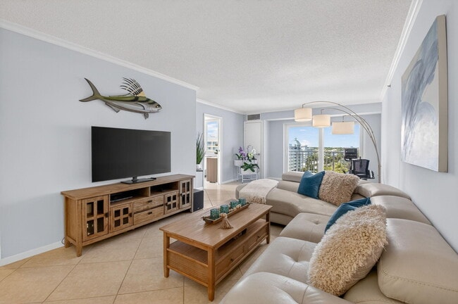 Building Photo - 3215 S Ocean Blvd