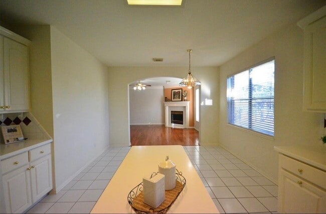 Building Photo - 4319 Greystone Way