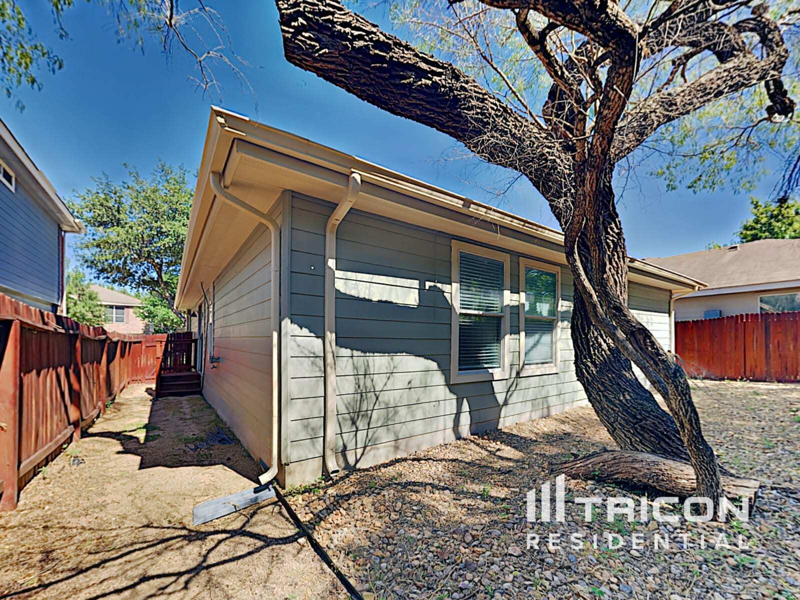 Building Photo - 1523 Hawkwolf Creek
