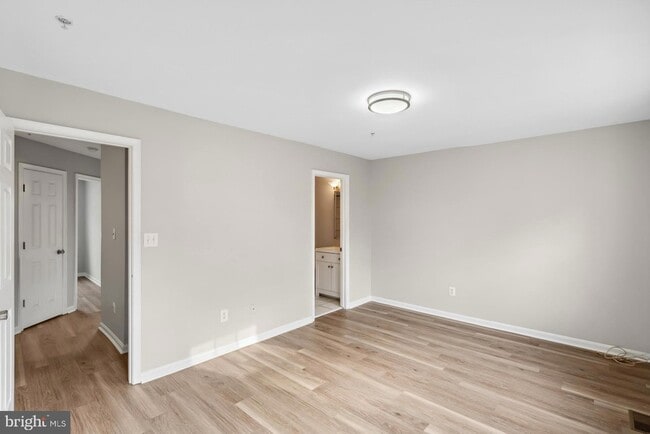Building Photo - 4935 Wallflower Wy