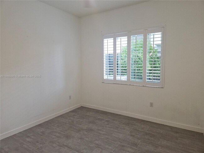 Building Photo - 17606 SW 149th Pl