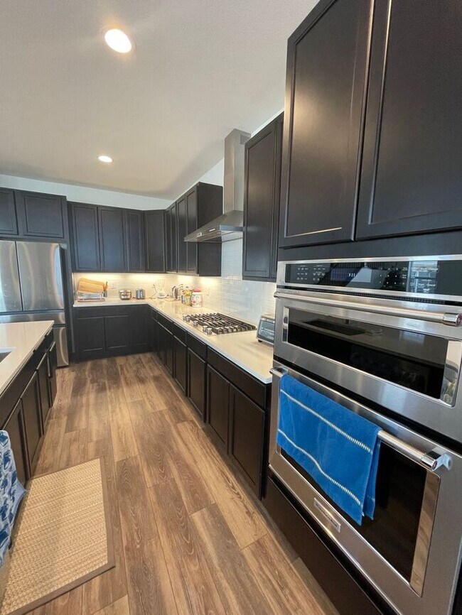 Building Photo - Gorgeous 4 Bed 2.5 Bath New Build in Timnath!