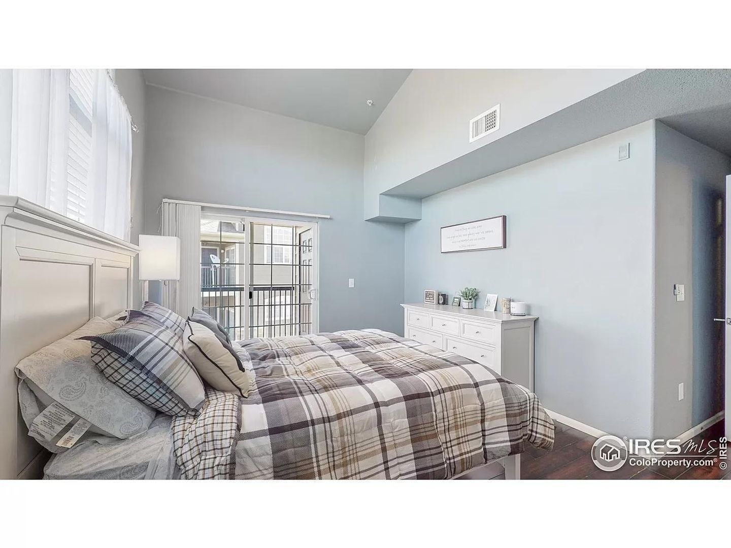 Building Photo - 1450 Blue Sky Way