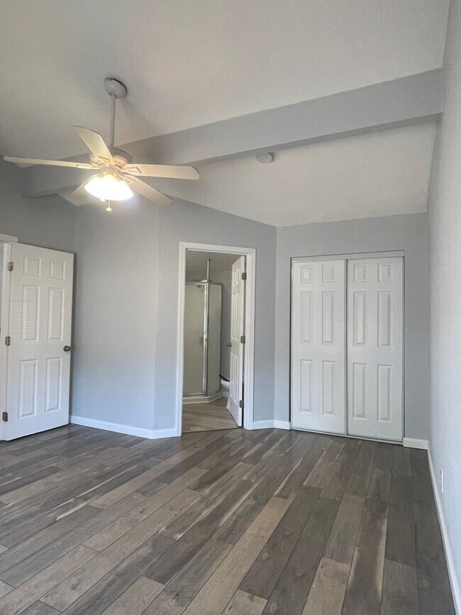Building Photo - SPACIOUS 4 BED 2 BATH HOUSE WITH LARGE FENCED BACKYARD IN SHASTA LAKE