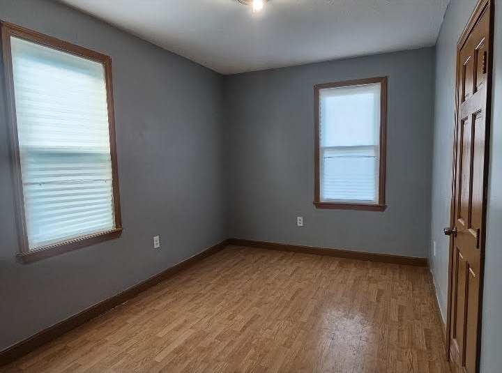 Master Bedroom (With 2 huge Walk In Closet) (Big) - 8 Navillus Ter