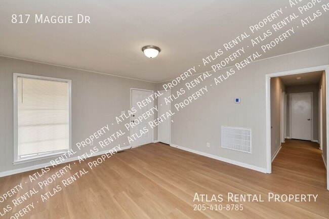 Building Photo - 817 Maggie Dr
