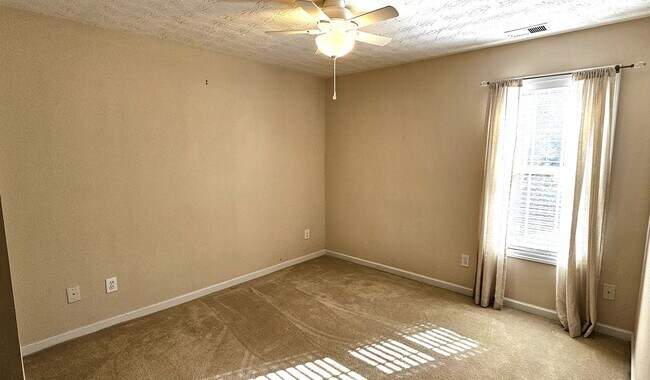 Building Photo - Charming 3 BR/2Ba in Pike Co.