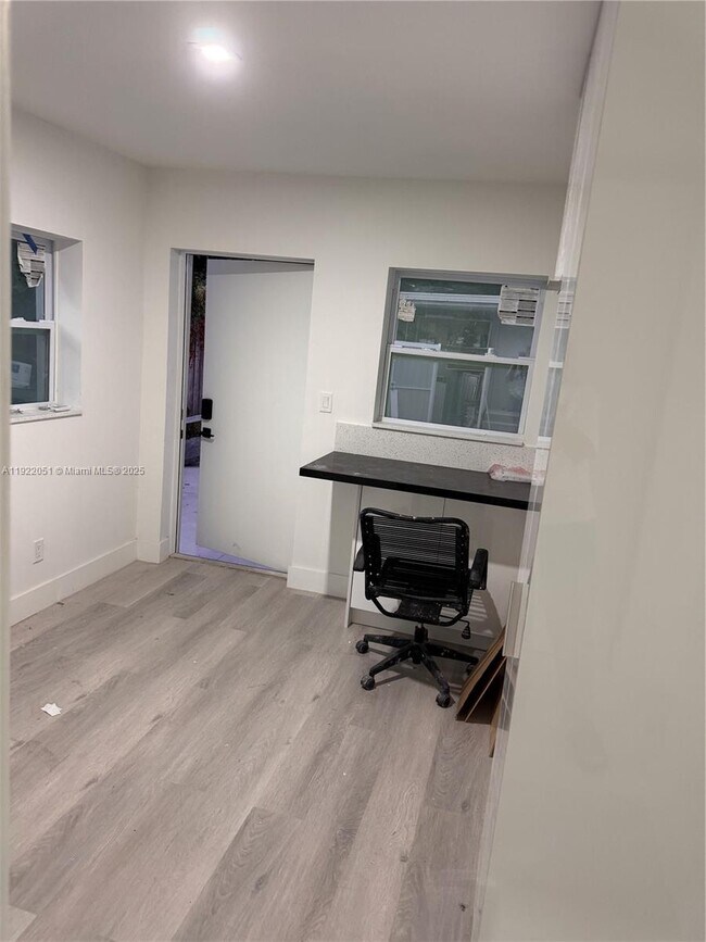 Building Photo - 2353 SW 11th Terrace