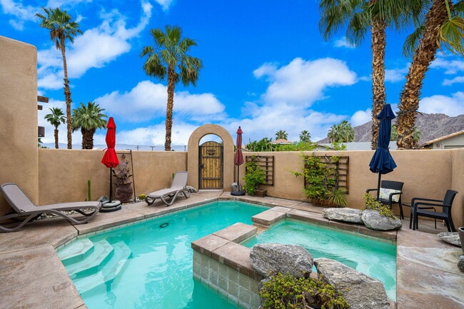 Building Photo - 53845 Avenida Alvarado