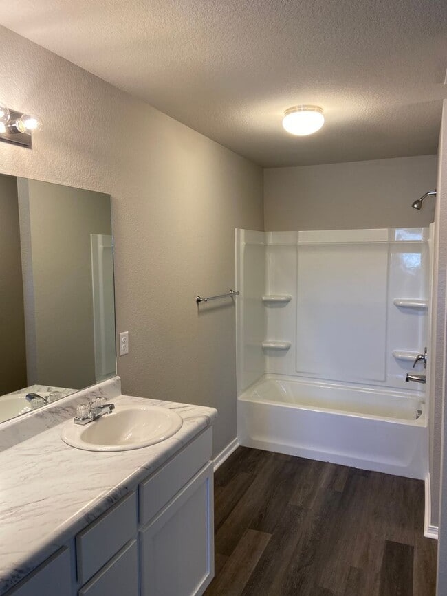 Building Photo - NOW LEASING! Three Bedroom | Two and a Half Bathroom Home in Conway