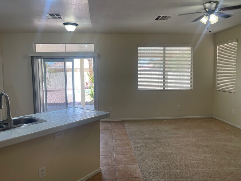 Building Photo - 8040 Tailwind Ave
