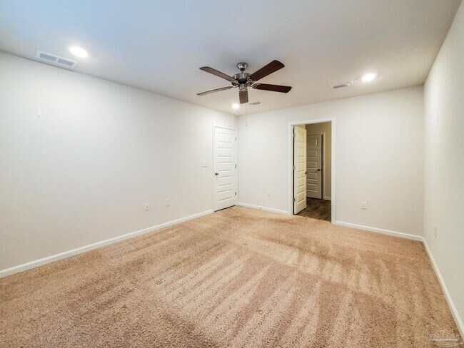 Building Photo - 7332 Lakeside Oak Ct