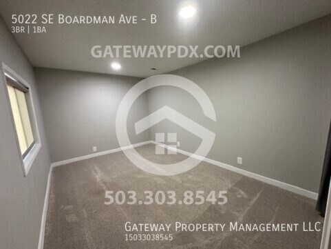Building Photo - 5022 SE Boardman Ave