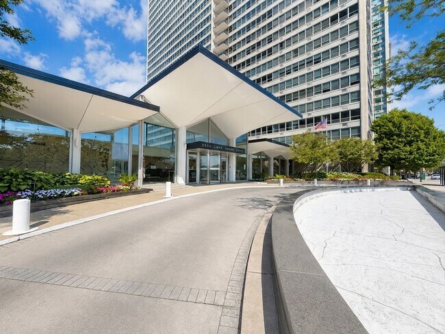 Building Photo - 3550 N Lake Shore Dr