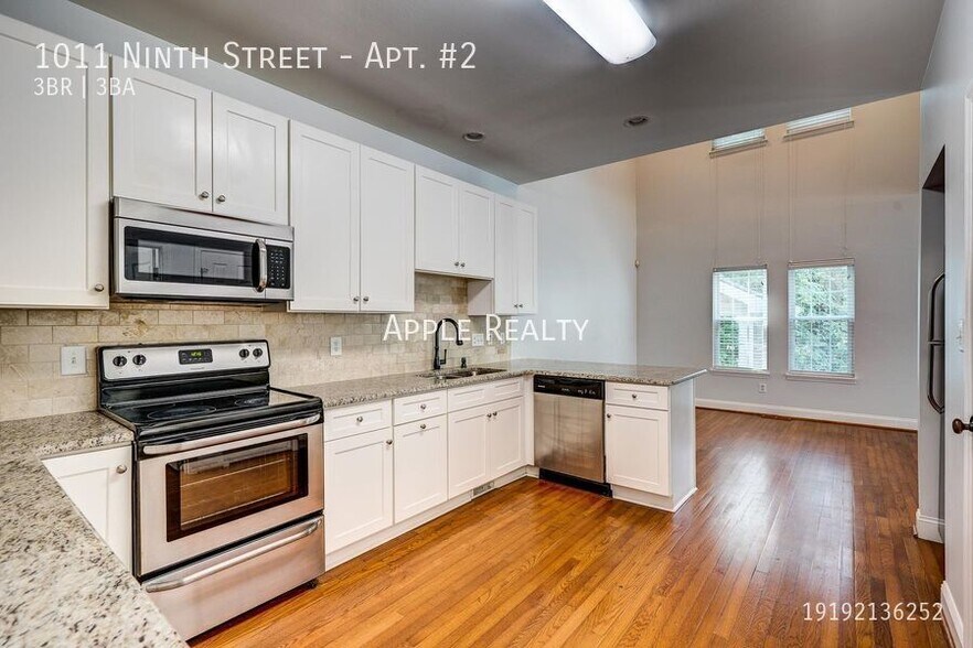 Building Photo - 1011 Ninth Street-Apt. #2