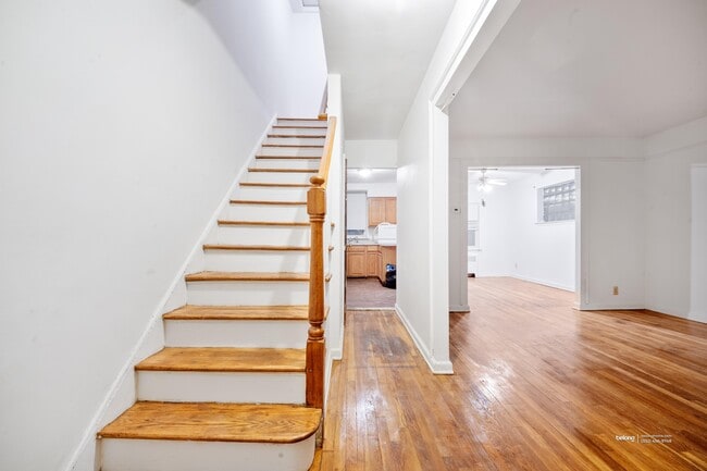 Building Photo - 3828A Barnes Ave