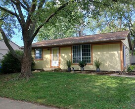 Building Photo - Sublease Available Beginning December 1st