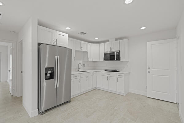 Building Photo - 5911 Seagrape Dr