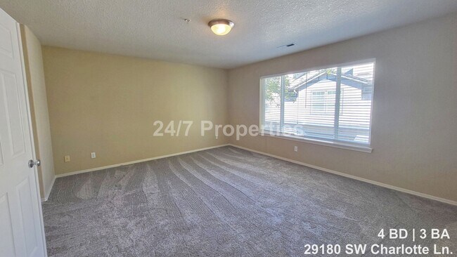 Building Photo - 29180 SW Charlotte Ln