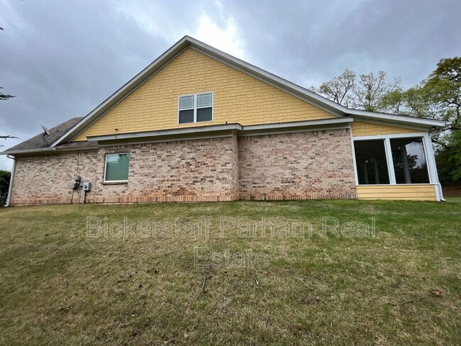 Building Photo - 7073 Spring Walk Dr