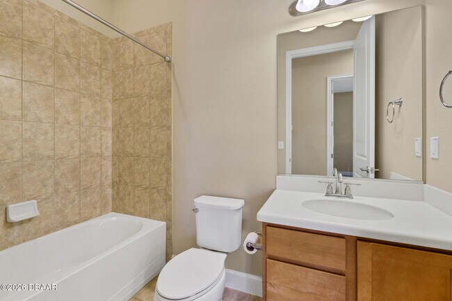 Building Photo - 800 Aldenham Ln