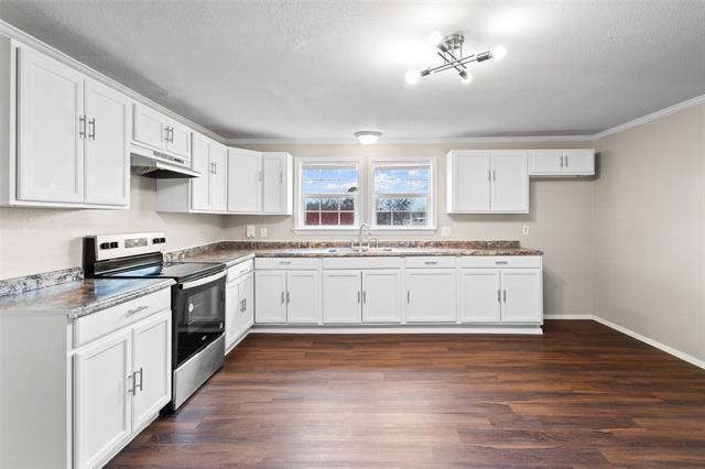 Building Photo - 101 E Williams St