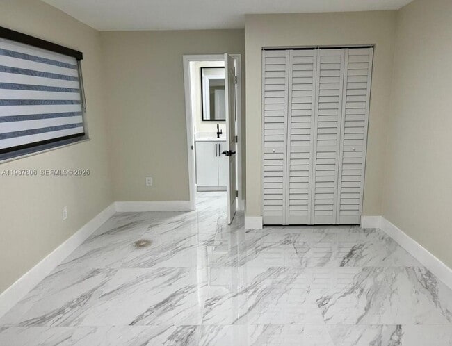 Building Photo - 4055 SW 103rd Ave