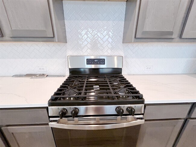 Building Photo - 6007 Churchill Spgs Ln