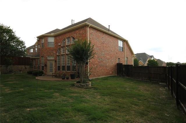 Building Photo - 9128 Oleander Way