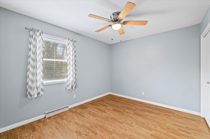 Building Photo - 615 E Colorado Ave