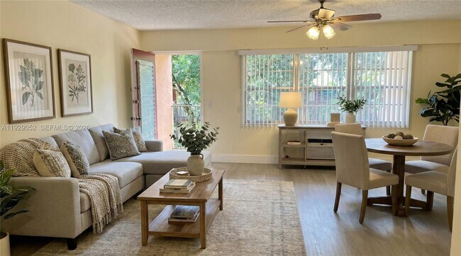 Building Photo - 200 SW 132nd Way