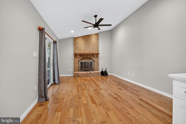 Building Photo - 14982 Gold Post Ct