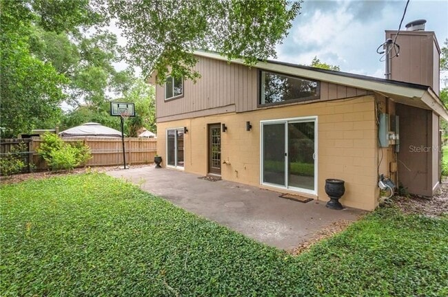 Building Photo - 6 WEEKS FREE -  Beautiful remodeled 2 Bed ...