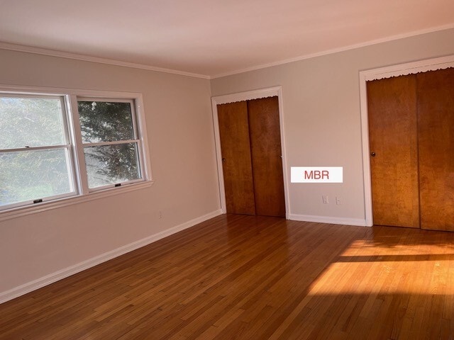 Building Photo - Soundview