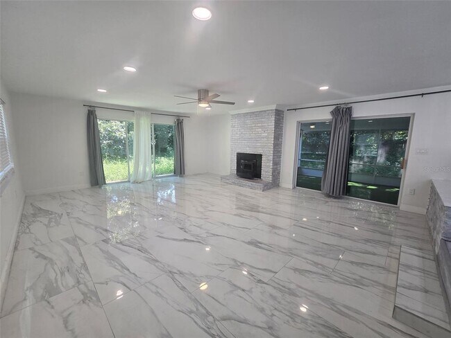 Building Photo - 2909 Hargill Dr
