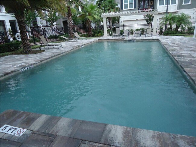 Building Photo - 2634 Joslin Pl