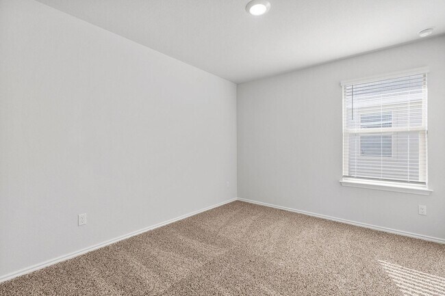 Building Photo - 504 Wyatt Wy